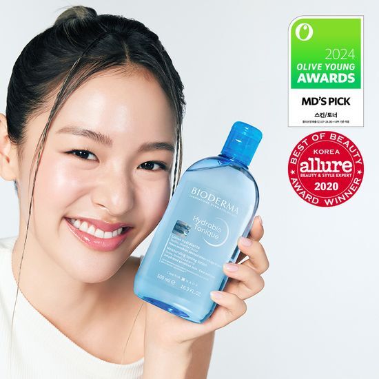 500ml bottle of Bioderma Hydrabio Toner, a hydrating skincare product ideal for refreshing and moisturizing the skin.
