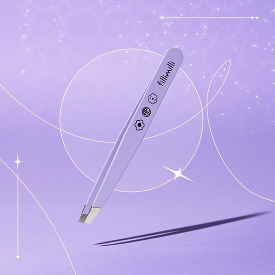 Filimili Precision Tweezers in Reese Edition - High-quality beauty tool for precise eyebrow shaping and makeup application.