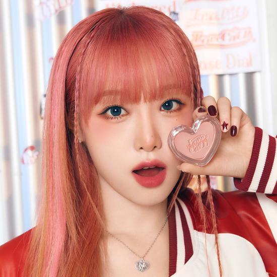 Image of Lilybyred Love Beam Blur Cheek in 02 Peach Blur shade, showcasing a peach-toned blush compact with a smooth texture.