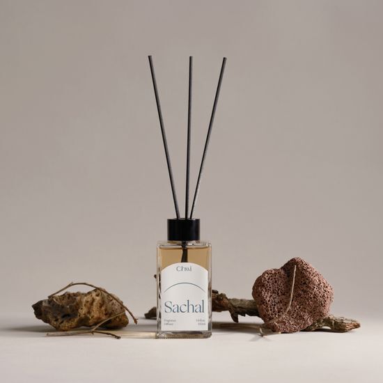 Chwi Perfume Diffuser - Temple 110ml, a K-Beauty fragrance in a stylish bottle, perfect for enhancing your personal care routine.