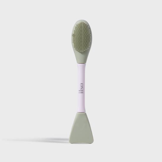 Ilso Dual Clean Brush - K-Beauty skincare tool for effective cleansing and exfoliation.