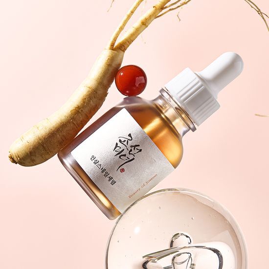 Joseon Beauty Ginseng Snail Serum 30ml - K-Beauty skincare essence featuring ginseng and snail mucin for rejuvenating and hydrating skin.