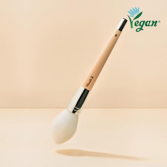 Alt text: Filimili S Silky Powder Brush (M) 882 - K-Beauty makeup tool for flawless application, perfect for cosmetics enthusiasts.