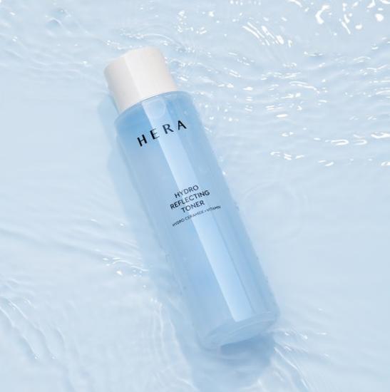 Product image of Hera Hydro Reflecting Toner 170ml, a K-Beauty skincare essential for hydration and glowing skin.