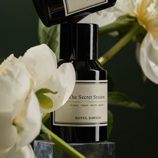 Hotel Dawson Room & Fabric Spray 50ml - A fragrant K-Beauty product designed for personal care, perfect for refreshing hotel rooms and fabrics.