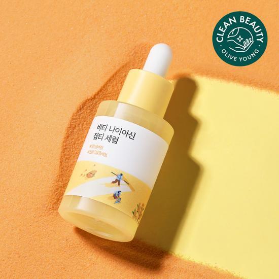 Round Lab Vita Niacin Spot Serum 30ml set with Spot Cream 10ml, K-Beauty skincare products for brightening and spot treatment.