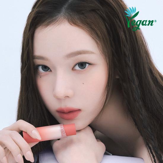 Espoir No Wear Lipstick Volume Matte in 8 vibrant colors, 3g size, showcasing a range of matte finishes for a bold look.