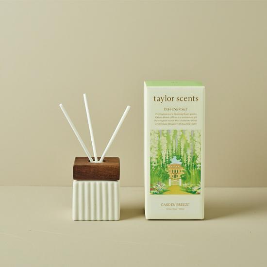 Taylor Scent of Object Diffuser Garden Breeze 200ml - A refreshing fragrance diffuser offering a soothing garden breeze scent, perfect for enhancing your space.