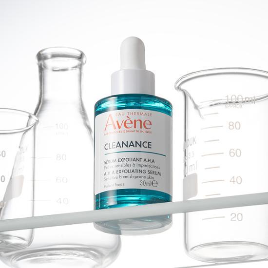 30ml Avene Cleanance A.H.A Serum for skincare, promoting healthy skin with AHA exfoliation, suitable for K-Beauty enthusiasts.