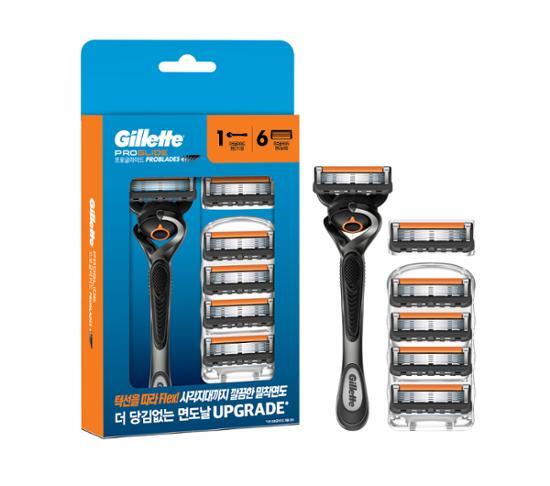 Gillette ProGlide Manual Handle with 6 Blades for Men's Shaving - Premium grooming tool for a smooth shave.