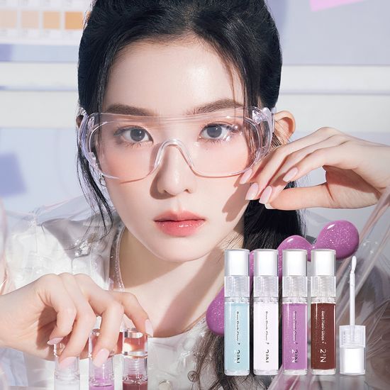 Alt text: Two-in-One Bear Flash Gloss in WT01 Milky Up, 5g - A glossy lip product available in four vibrant colors, featuring a cute bear design.