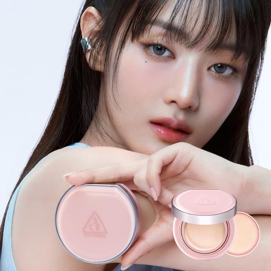 Alt text: 3CE Fitting Mesh Cushion Refill Set in Neutral 01 with refill, featuring a lightweight, breathable cushion for flawless makeup application.