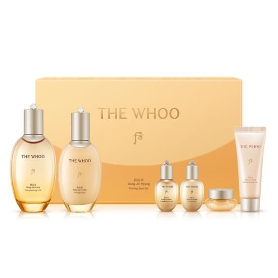 Two-piece skincare set from The History of Whoo, featuring 150ml toner and 110ml emulsion, designed for elasticity and hydration in K-Beauty routine.