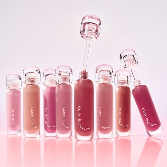 Clio Hug Blurring Tint in Coral Pairing, 3.1g - Vibrant coral lip tint from CLIO for a smooth, blurring finish.