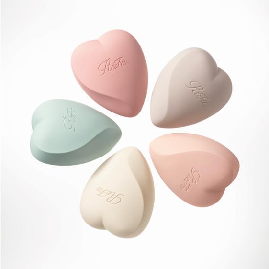 ReFa Heart Brush for Scalp - Beauty tool for hair care, available in 5 types, designed for K-Beauty enthusiasts.