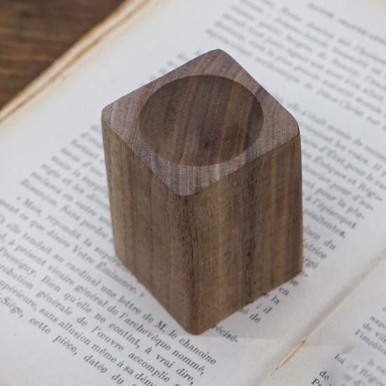 Pranarom Wood Oil Diffuser - Elegant fragrance diffuser for essential oils, enhancing your home ambiance with natural scents.