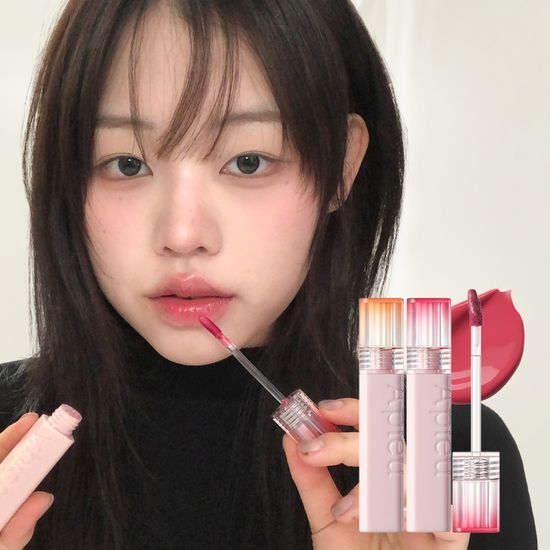 Alt text: A'pieu Fruit Juice Jelly Tint in shade 05 Strawberry Jelly, featuring a vibrant red jelly texture in a sleek tube, perfect for a fresh and fruity lip look.