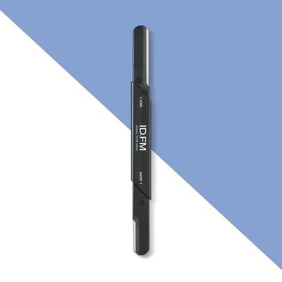 Set of 2 Ideal for Men Two-in-One Eyebrow Razors, essential beauty tools for grooming and shaping eyebrows.