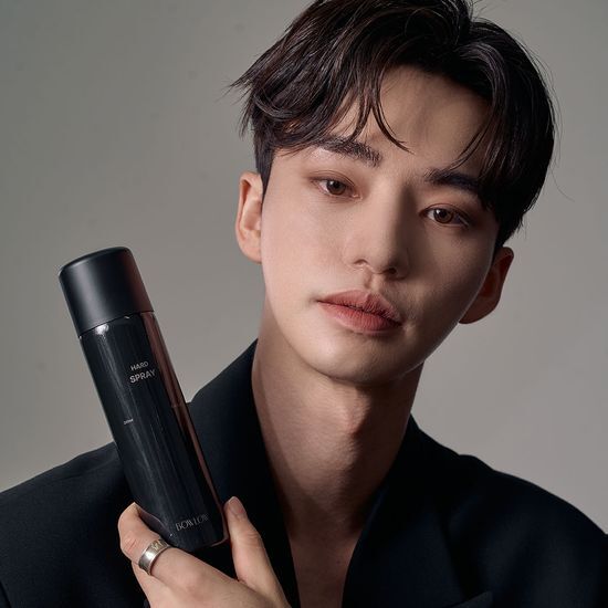250ml Bauro Hard Spray for men's styling, part of K-Beauty personal care cosmetics.
