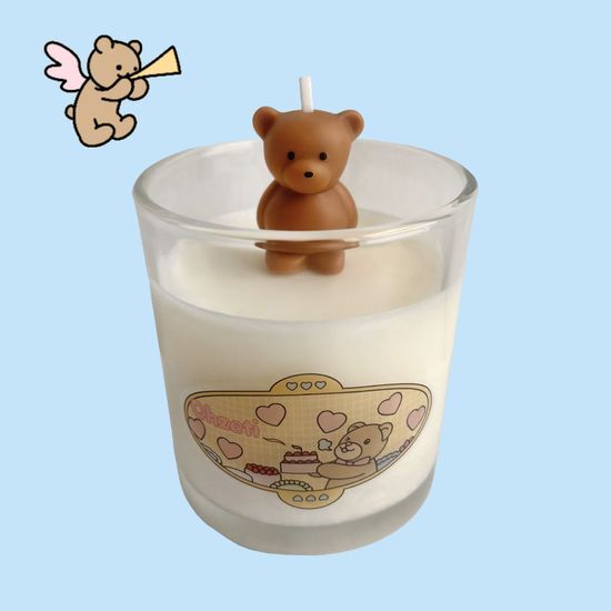 Alt text: OZETI Little Bear Candle (Type C) 145g, a fragrant candle designed for a soothing atmosphere, part of the K-Beauty collection.