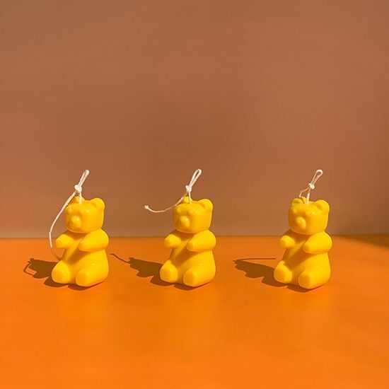 Yellow OZETTI Gummy Bear Candle (45g) - Fragrant K-Beauty personal care product.