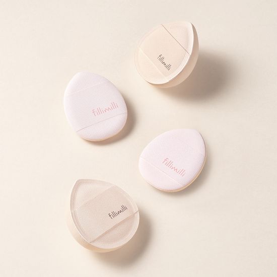 Set of PiliMili Mini Tapping & Puff Beauty Tools (4 pieces) with a free case, designed for K-Beauty makeup application.