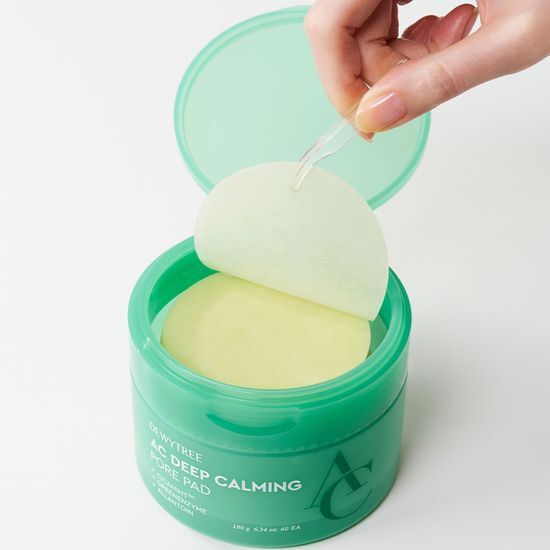 Pack of Dewytree AC Deep Soothing Pore Pads containing 60 sheets, designed for skincare and pore care in K-Beauty routine.
