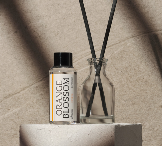 Centelier NEW Diffuser & Room Spray Set featuring Bergamot & Wood fragrance in a 500ml bottle, perfect for enhancing your space with a refreshing aroma.