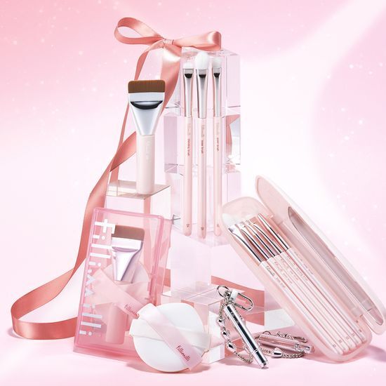 Filimili Ballet Core Edition Eye Brush Pro Collection featuring a mini spatula brush and eyebrow brush for precise makeup application, ideal for K-Beauty enthusiasts.