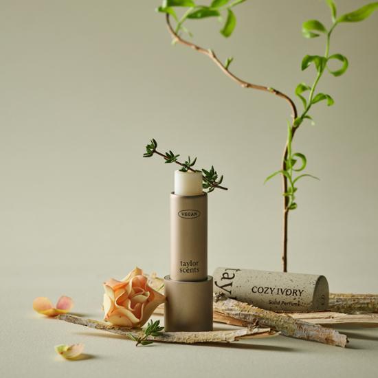 Taylor Scent Solid Perfume in Cozy Ivory, a luxurious fragrance for personal care, perfect for K-Beauty enthusiasts.