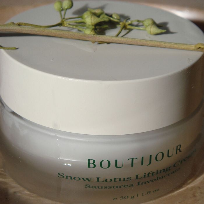 Snow Lotus Lifting Cream (50g) by BoutiJour - Available at allkpopmag. Price: $59.38.