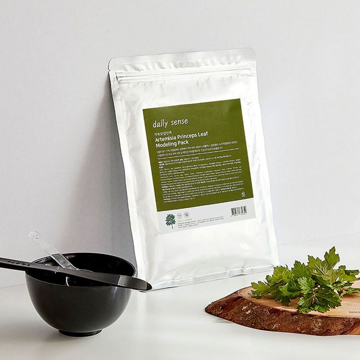 Enhanced Mugwort Natural Modeling Pack (500g / 13-15 Uses) by Daily Sense - Available at allkpopmag. Price: $49.38.