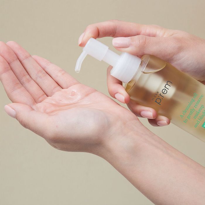 Safe Me Relief Moisture Cleansing Oil by Makeprem - Available at allkpopmag. Price: $28.92.