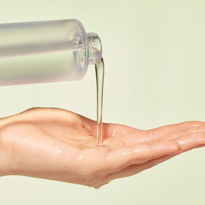 The Serum Cleanser by Slow Sophie - Available at allkpopmag. Price: $41.15.