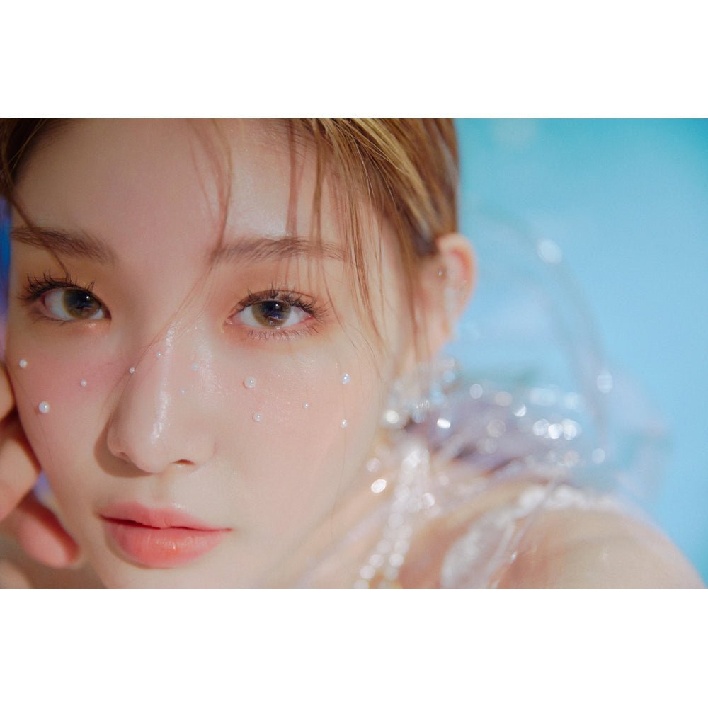 chung-ha-mini-album-vol3-blooming-blue